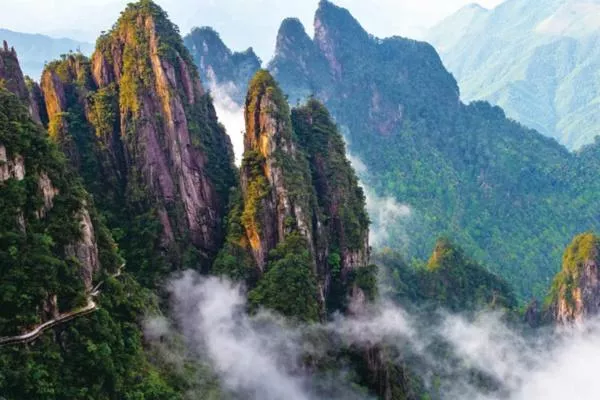 莽山五指峰景區(qū)<a href='http://www.239364.com/' target=_blank>旅游攻略</a>一日游